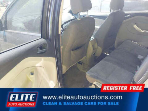 2015 Ford Escape SE