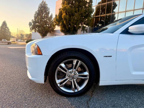 2014 Dodge Charger R/T Plus