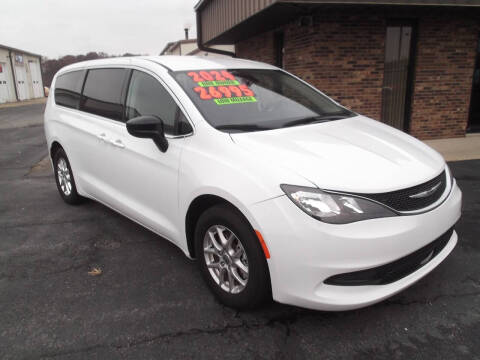 2024 Chrysler Voyager LX