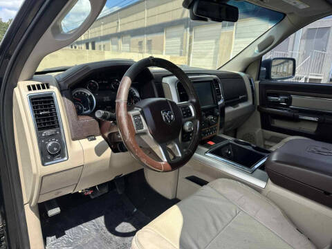 2014 RAM 1500 Laramie