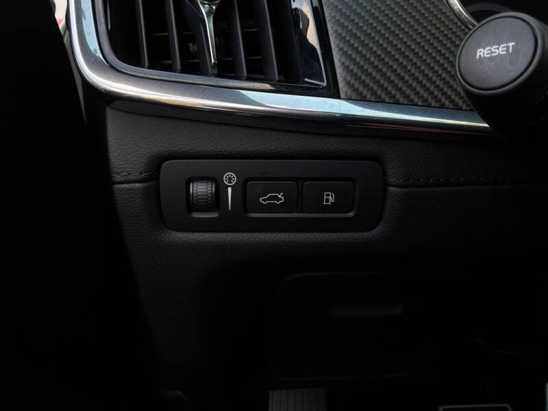 2021 Polestar 1