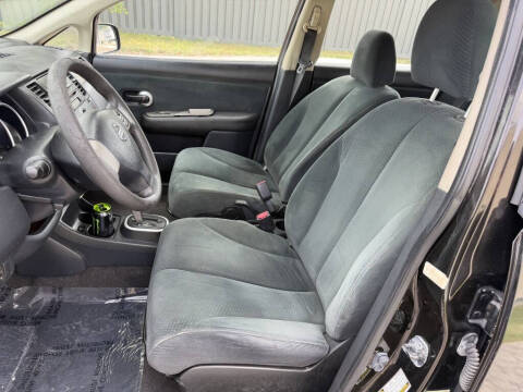 2011 Nissan Versa 1.8 S
