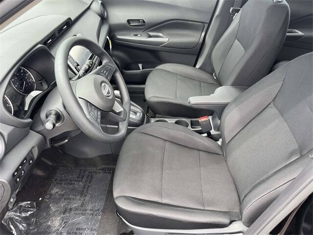 2025 Nissan Kicks Play S