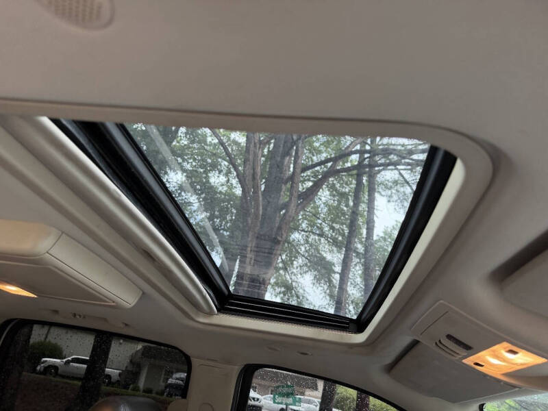 2011 Cadillac Escalade ESV Luxury