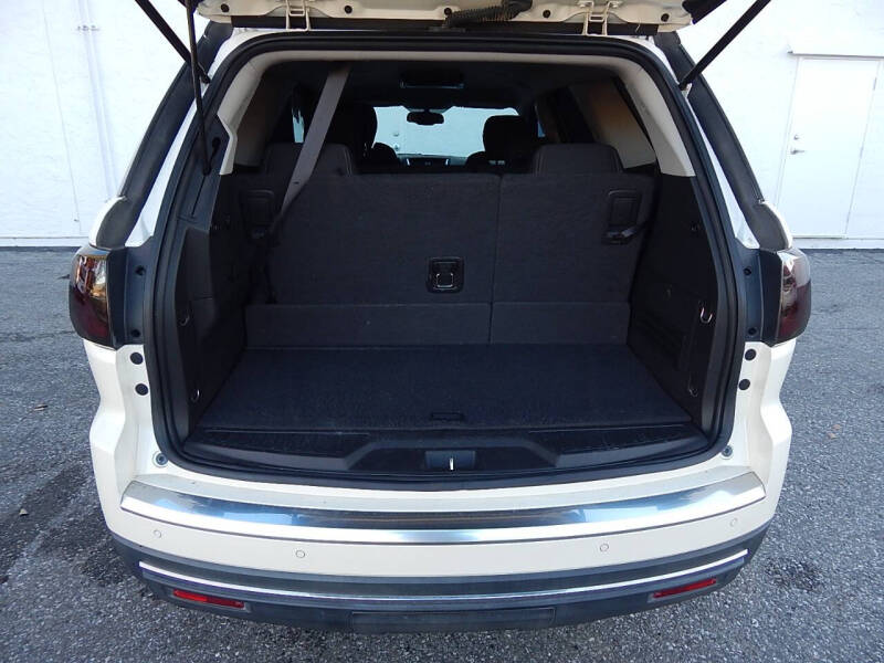 2015 GMC Acadia SLE-2