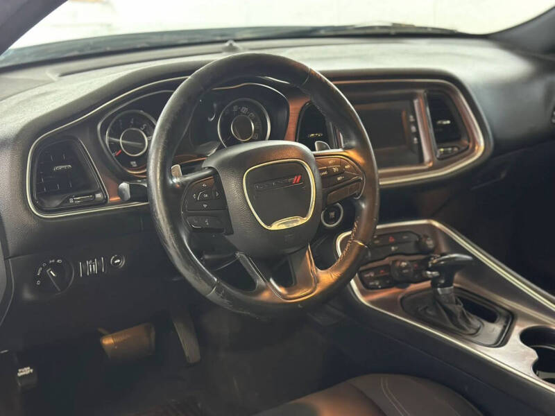 2015 Dodge Challenger SXT