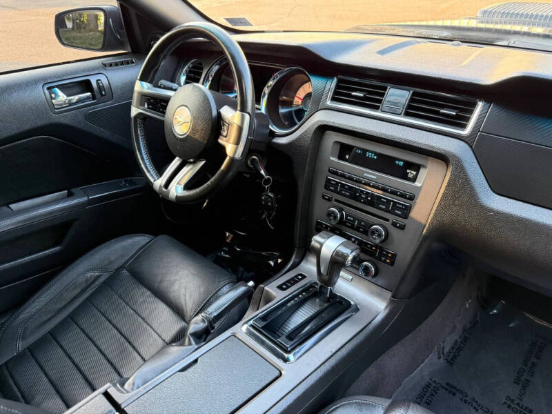 2011 Ford Mustang GT Premium