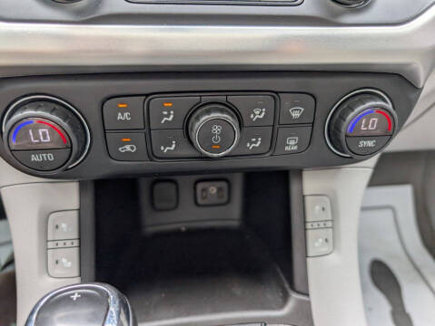 2017 GMC Acadia SLT-1