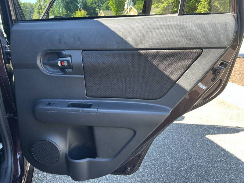 2009 Scion xB