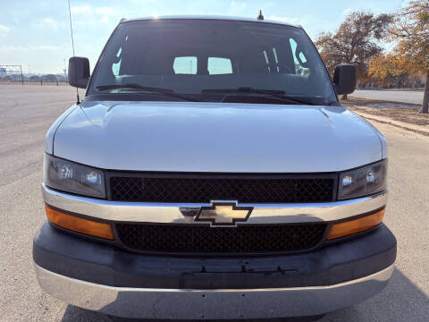 2016 Chevrolet Express LT 3500