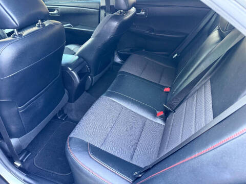 2016 Toyota Camry SE