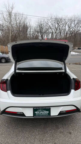 2022 Hyundai Sonata Hybrid Blue