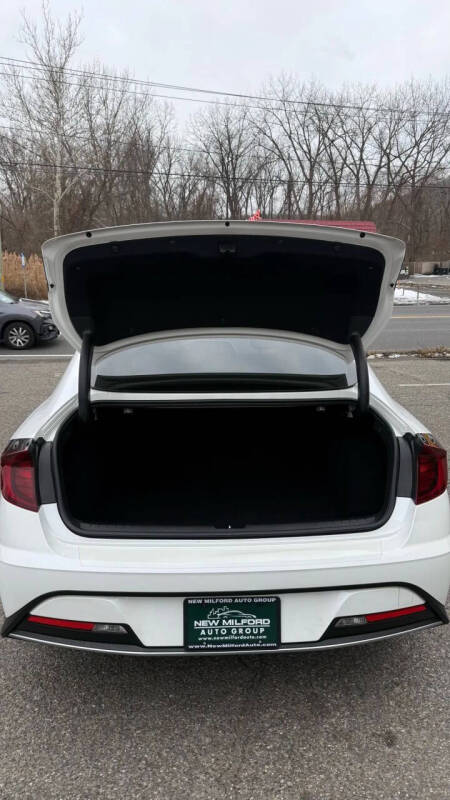 2022 Hyundai Sonata Hybrid Blue