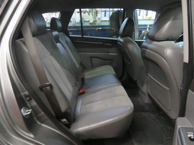 2011 Hyundai Santa Fe SE