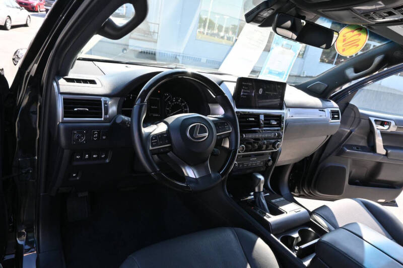 2023 Lexus GX 460