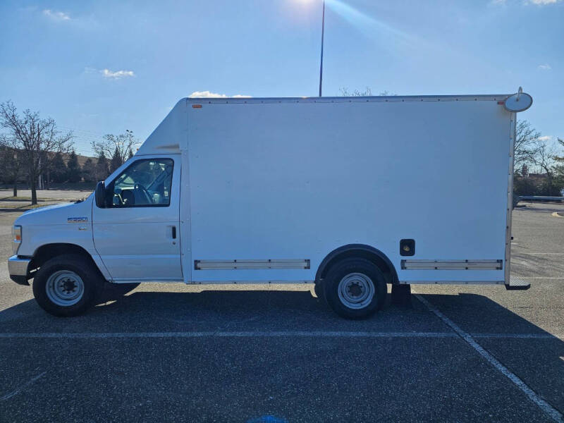 2011 Ford E-Series E-350 SD