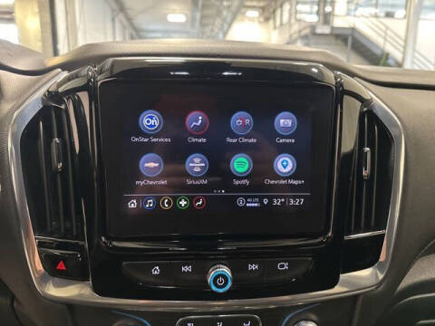 2022 Chevrolet Traverse LT Cloth