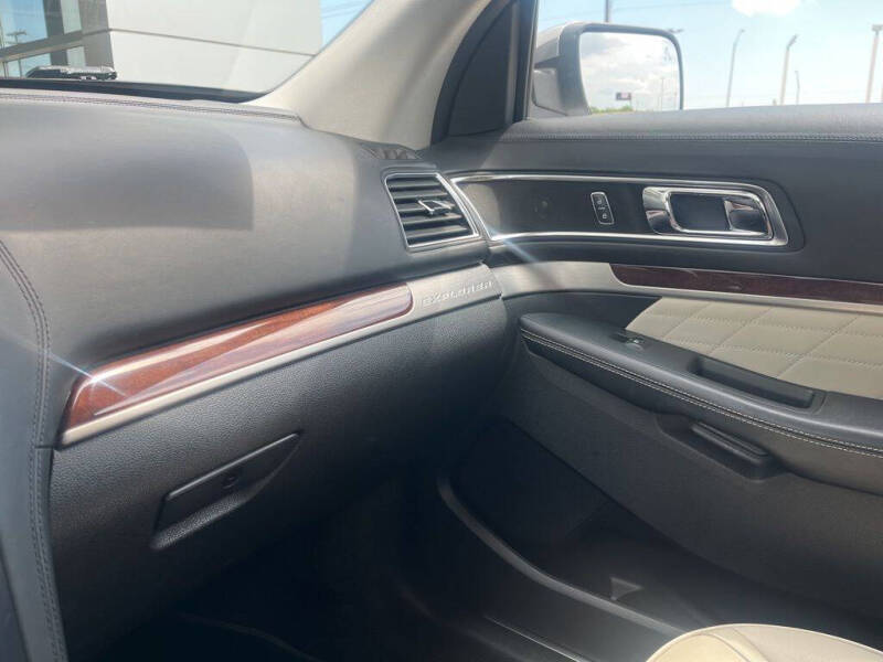 2018 Ford Explorer Platinum