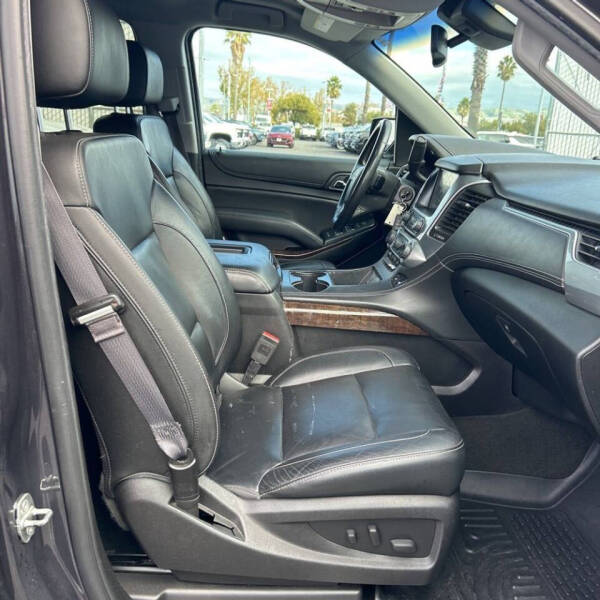 2017 Chevrolet Suburban LT