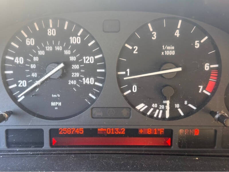 2002 BMW 5 Series 530i