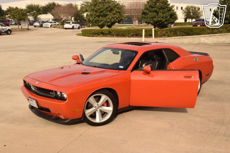 2008 Dodge Challenger SRT8