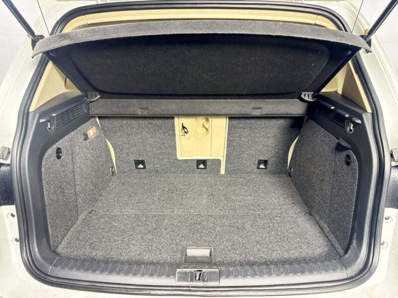 2017 Volkswagen Tiguan 2.0T Limited S 4Motion