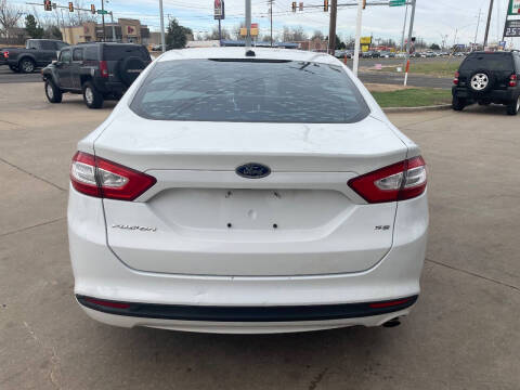 2013 Ford Fusion SE