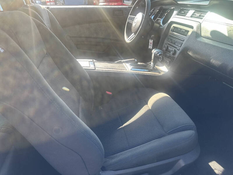 2010 Ford Mustang V6