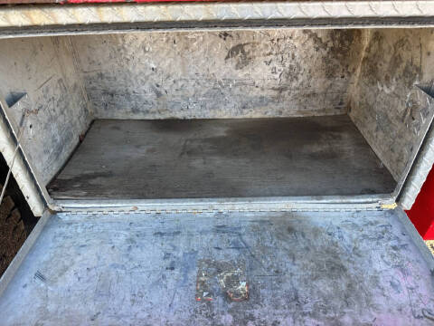 2005 Freightliner M2 106