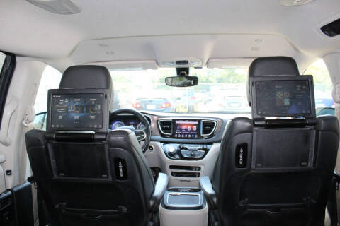 2019 Chrysler Pacifica Touring L Plus