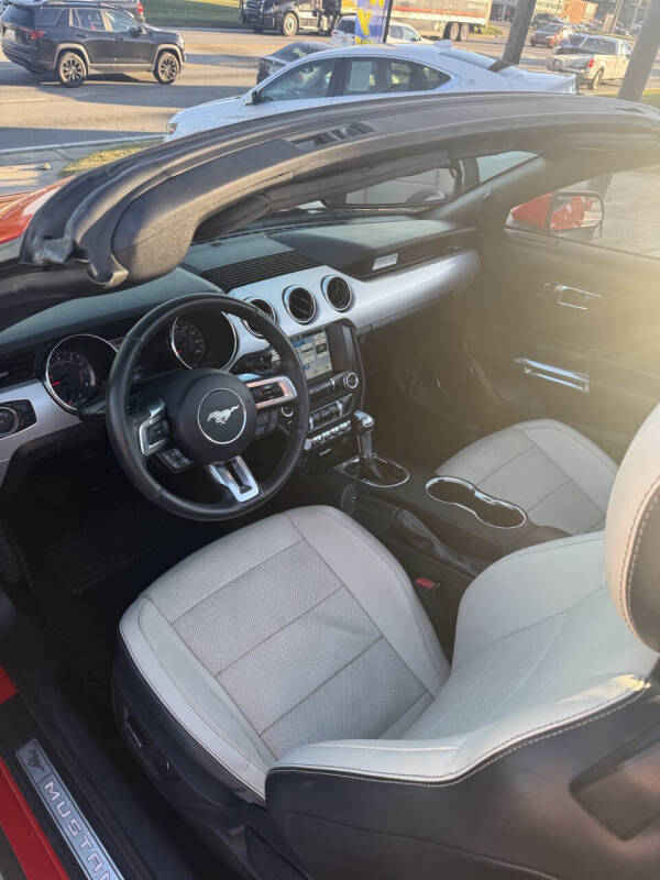 2017 Ford Mustang EcoBoost Premium