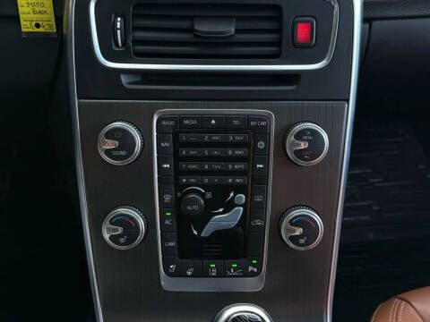 2015 Volvo S60 T5 Platinum