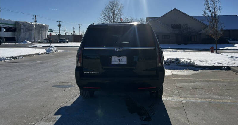 2018 Cadillac Escalade Premium Luxury