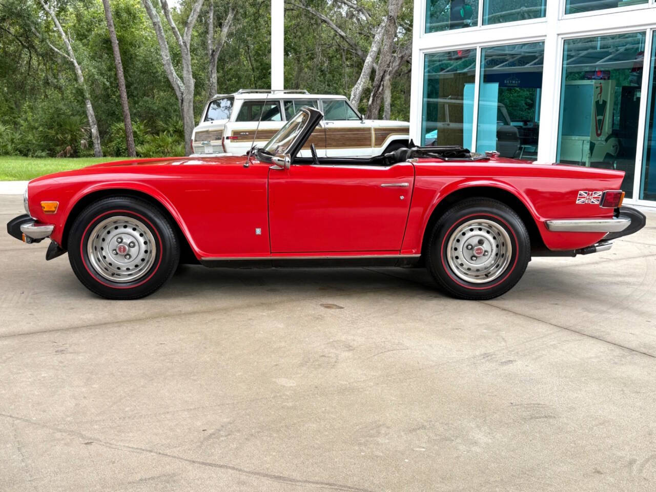 1976 Triumph TR6 11