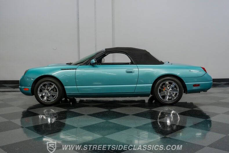 2002 Ford Thunderbird Deluxe