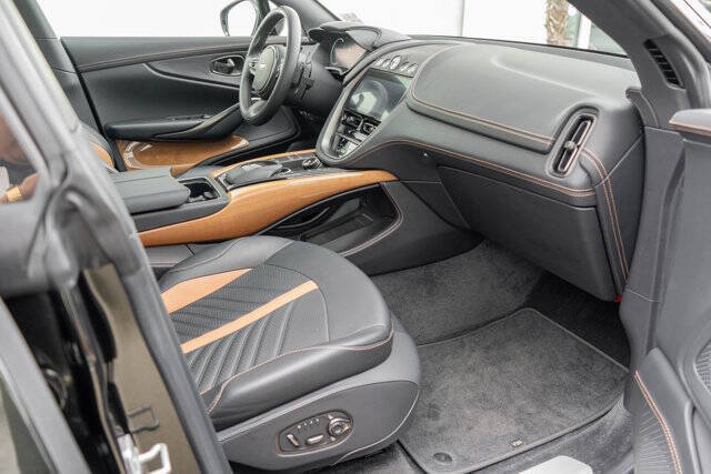 2023 Aston Martin DBX 38