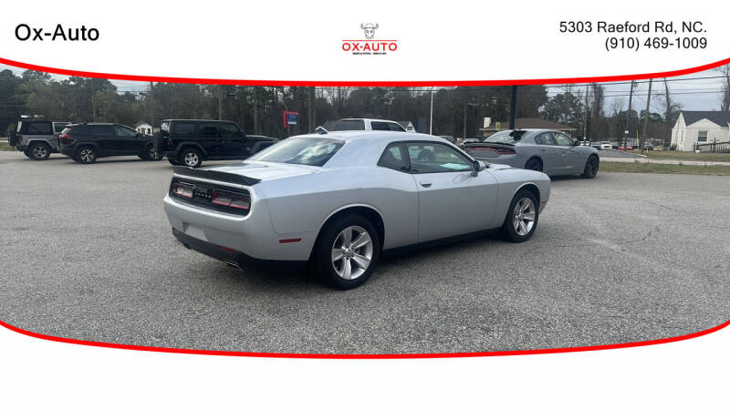 2023 Dodge Challenger SXT