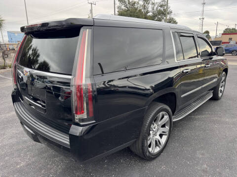 2016 Cadillac Escalade ESV Luxury Collection