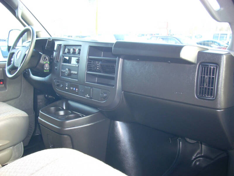 2024 Chevrolet Express LT 3500