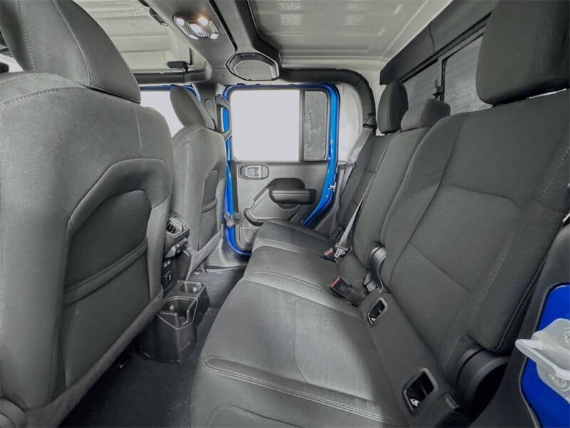 2022 Jeep Gladiator Willys