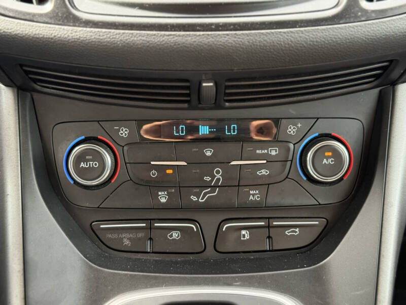 2017 Ford C-MAX Energi SE