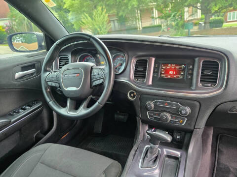 2016 Dodge Charger SE