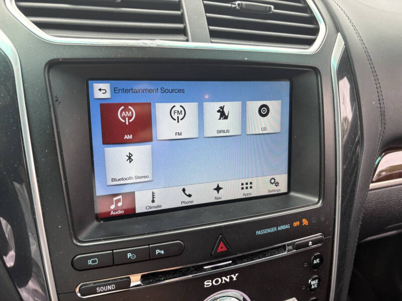 2017 Ford Explorer Platinum