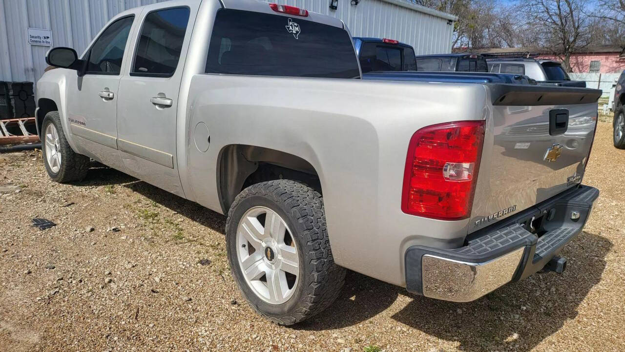 2008 Chevrolet Silverado 1500 for sale at AUTHE VENTURES AUTO in Red Oak, TX