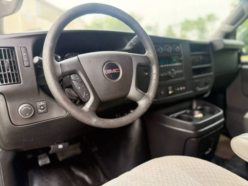 2018 GMC Savana 2500
