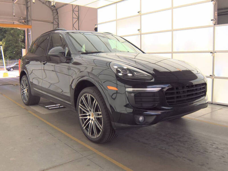 2017 Porsche Cayenne Platinum Edition