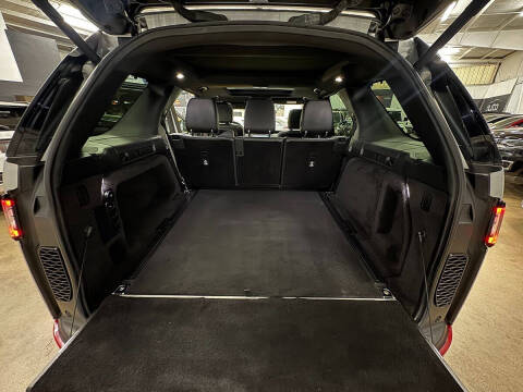 2020 Land Rover Discovery SE