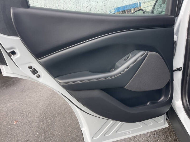 2021 Ford Mustang Mach-E Select