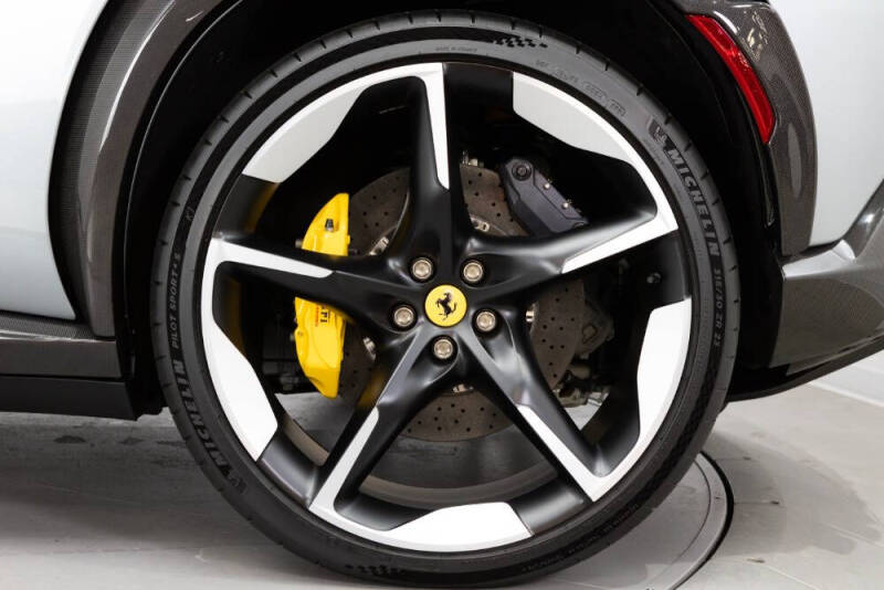 2025 Ferrari Purosangue