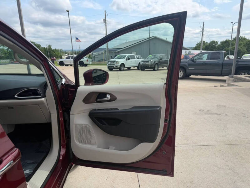 2018 Chrysler Pacifica Touring L